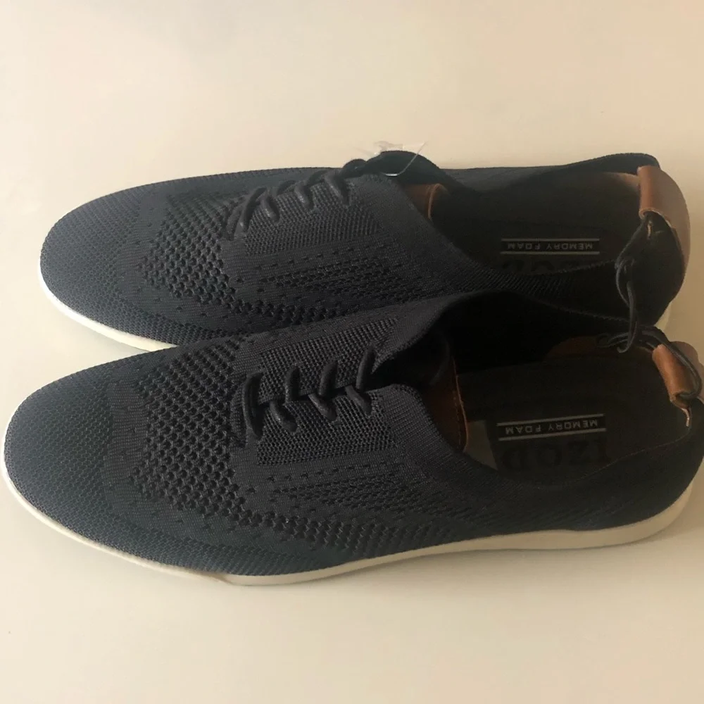 IZOD MEMORY FOAM BLACK